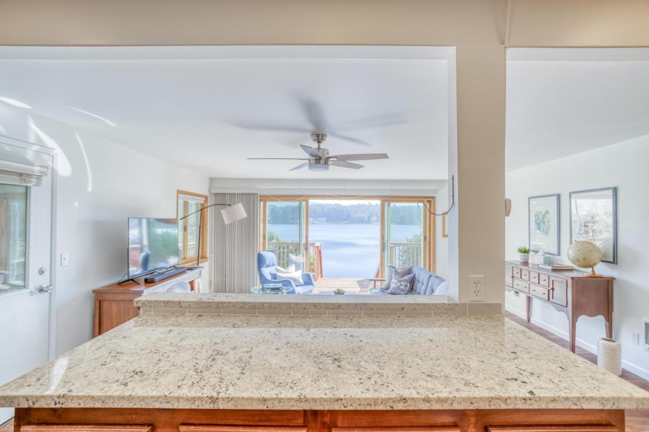 Regatta Park Lake House Lincoln City Extérieur photo