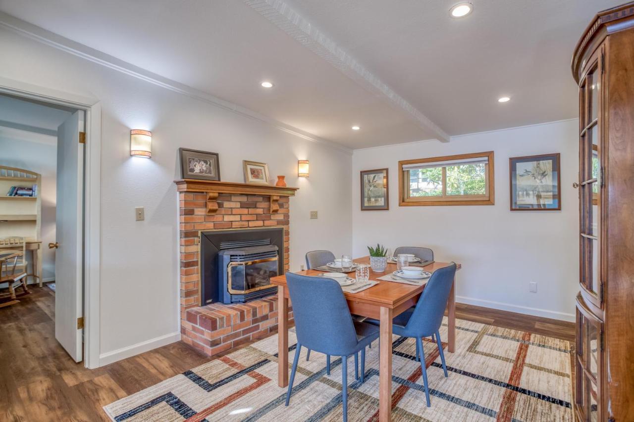 Regatta Park Lake House Lincoln City Extérieur photo
