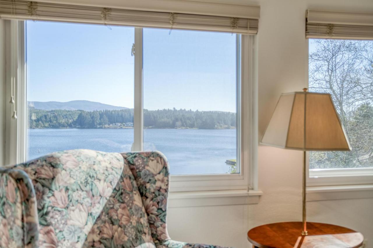 Regatta Park Lake House Lincoln City Extérieur photo