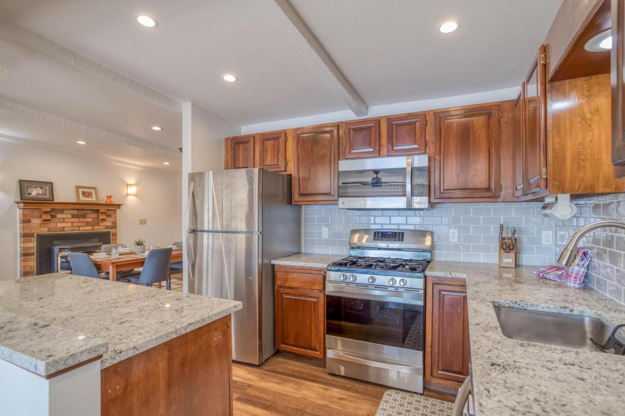 Regatta Park Lake House Lincoln City Extérieur photo